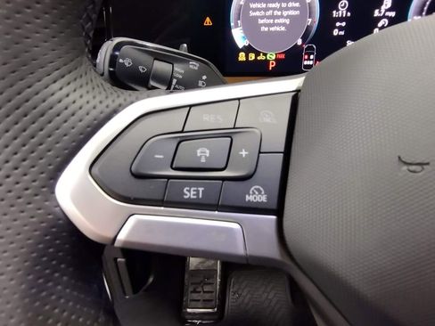 New 2026 Volkswagen Tiguan SEL R-Line image 30