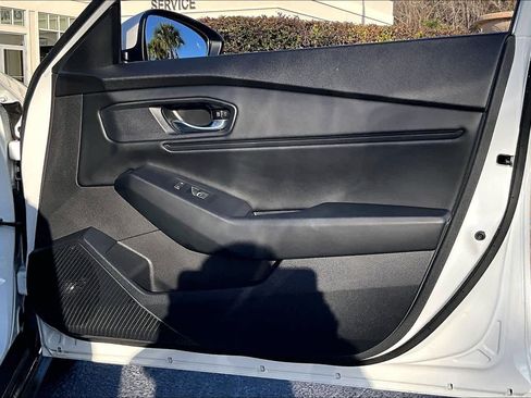 Used 2023 Honda Accord EX image 22