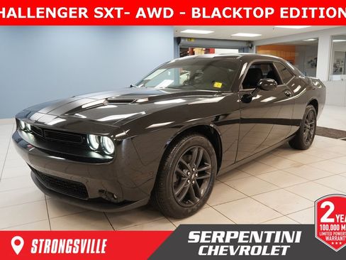 Used 2019 Dodge Challenger SXT w/ Driver Convenience Group image 1