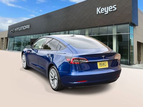 Used 2021 Tesla Model 3 Standard Range Plus image 7