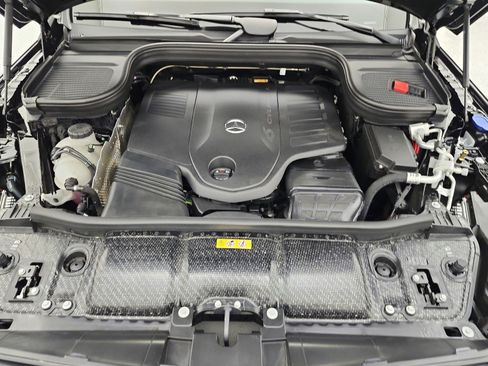 New 2026 Mercedes-Benz GLS 450 4MATIC image 13