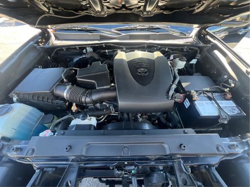 Used 2021 Toyota Tacoma SR image 29