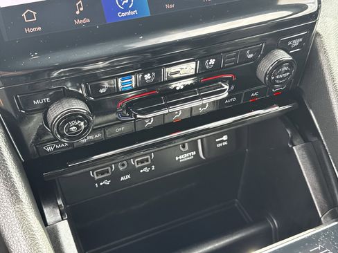 Used 2022 Jeep Grand Cherokee Trailhawk image 20