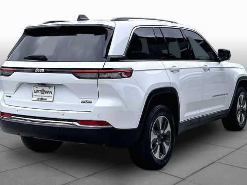 Used 2022 Jeep Grand Cherokee Limited 4xe w/ Luxury Tech Group II AWD/4WD image 13