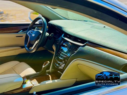 Used 2019 Cadillac XTS Luxury image 8