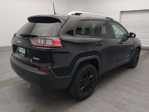 Used 2020 Jeep Cherokee Latitude FWD image 9