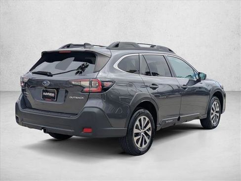 Used 2024 Subaru Outback Premium AWD/4WD image 5