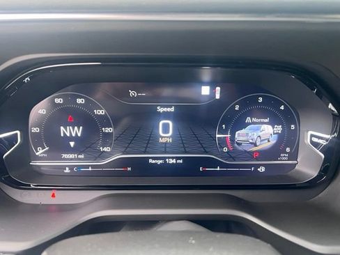 Used 2022 GMC Yukon Denali AWD/4WD image 14