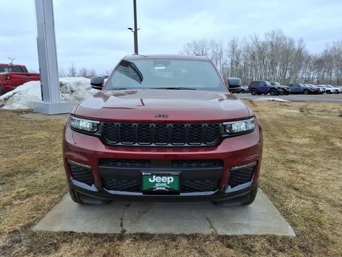 New 2025 Jeep Grand Cherokee L Limited w/ Black Appearance Package image 8