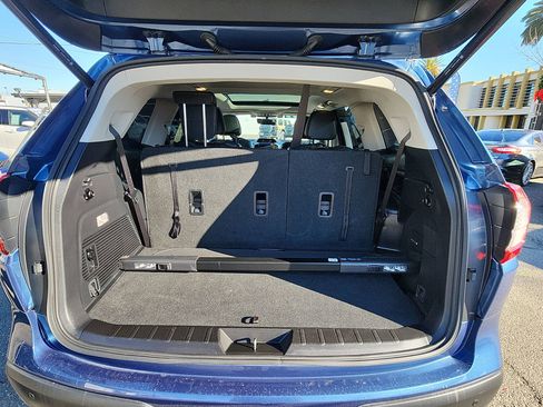 Used 2022 Subaru Ascent Limited w/ Technology Package image 21