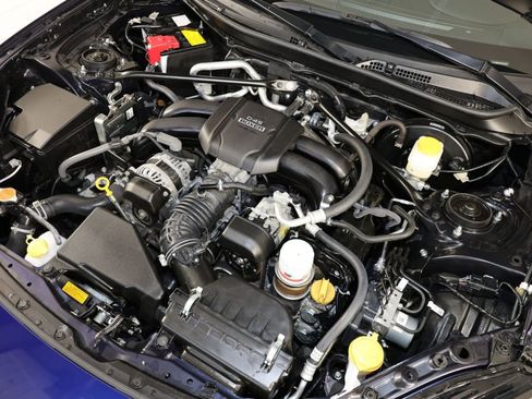 Used 2023 Toyota GR86 RWD image 33