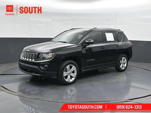 Used 2017 Jeep Compass Sport w/ Power Value Group FWD image 6