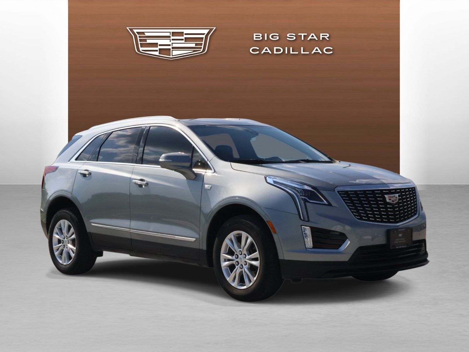 Used 2024 Cadillac XT5 Luxury w/ LPO, Floor Liner Package FWD image 7