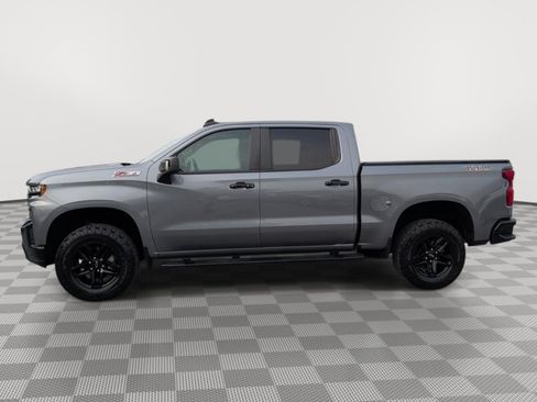 Used 2021 Chevrolet Silverado 1500 LT Trail Boss w/ Convenience Package II AWD/4WD image 2
