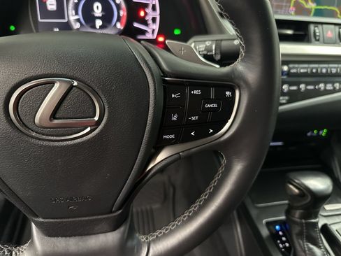 Used 2020 Lexus ES 350 w/ Premium Package FWD image 16