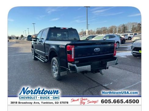 Used 2024 Ford F350 Lariat w/ Chrome Package image 35