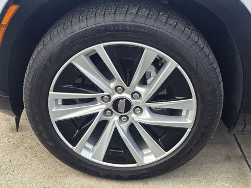 New 2026 Cadillac Vistiq Premium Luxury AWD/4WD image 9