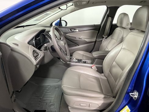 Used 2016 Chevrolet Cruze Premier image 10