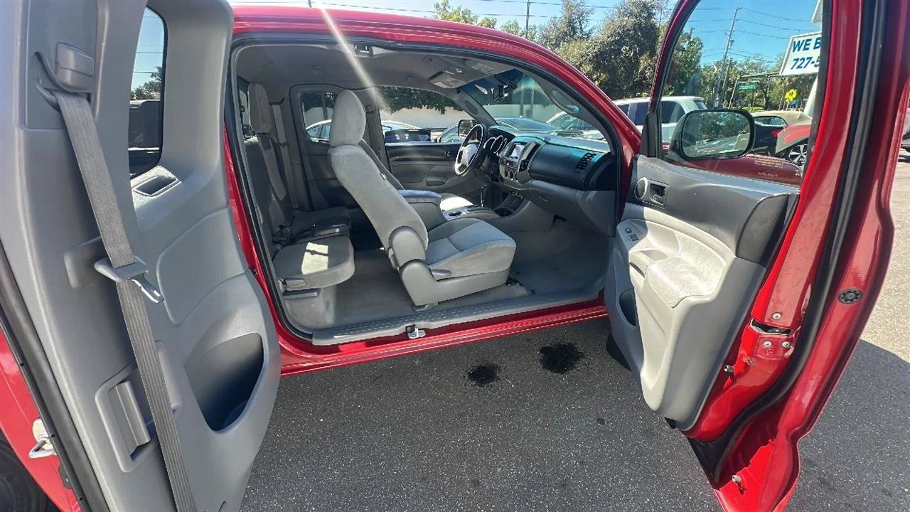 Used 2010 Toyota Tacoma PreRunner RWD image 31