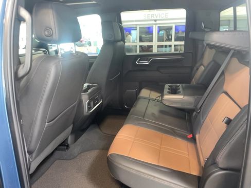 Used 2024 Chevrolet Silverado 3500 High Country w/ Technology Package image 25