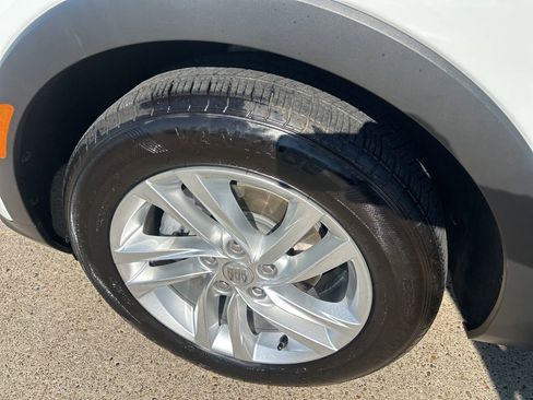 Used 2025 Buick Envista Preferred image 12