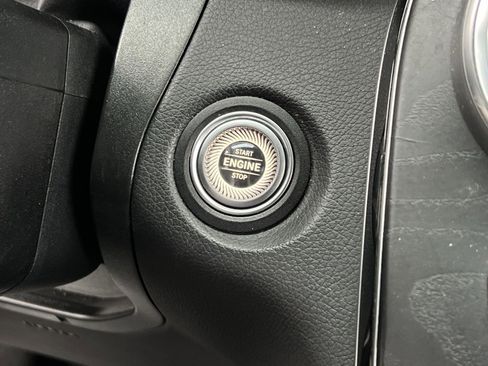 Used 2021 Mercedes-Benz GLC 300 4MATIC Coupe image 31