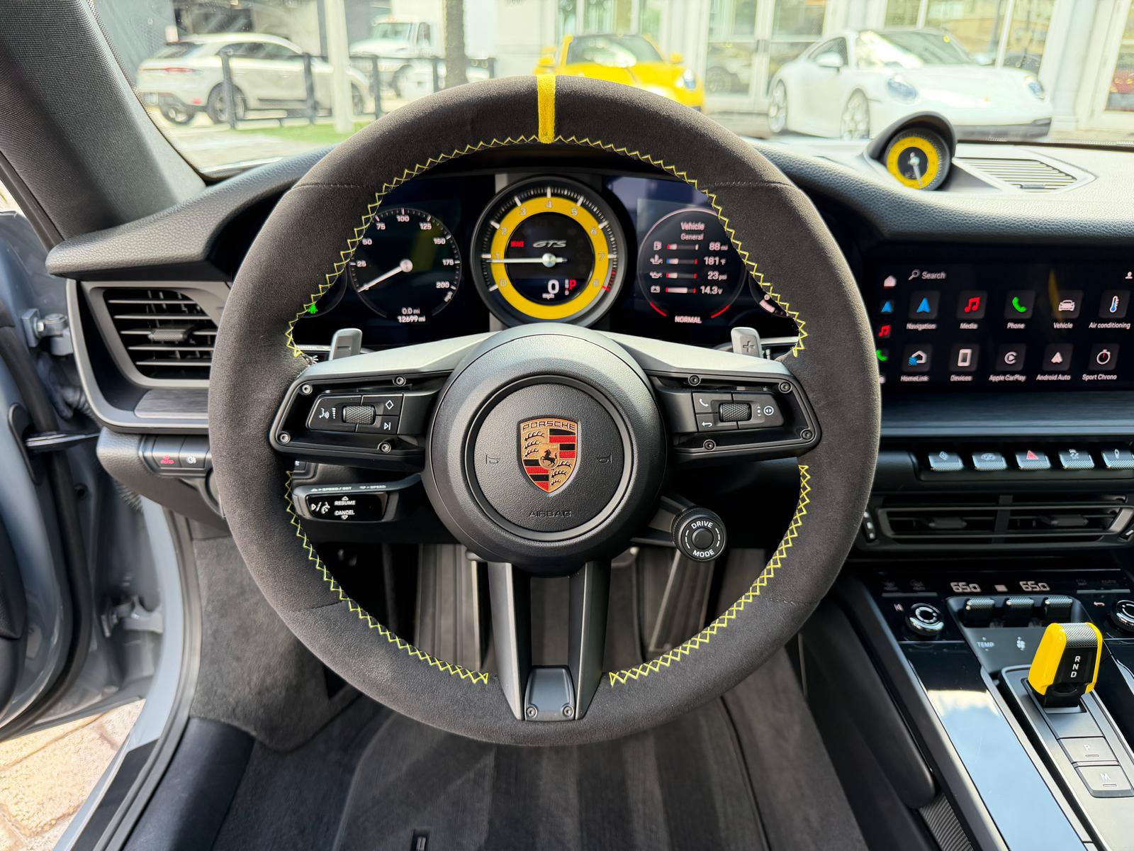 Used 2024 Porsche 911 Carrera GTS RWD image 35