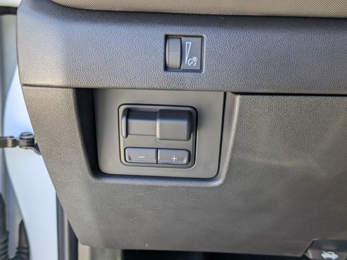 New 2025 Chevrolet Colorado Z71 w/ Midnight Edition image 12