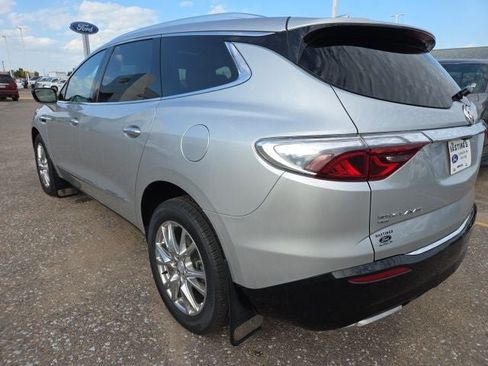 Used 2022 Buick Enclave Essence w/ Experience Buick Package AWD/4WD image 16