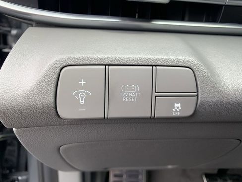 New 2025 Hyundai Elantra SEL image 14