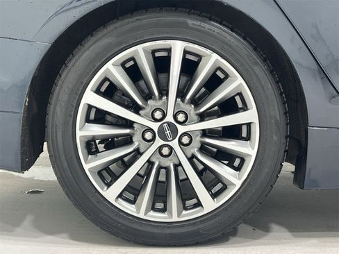 Used 2020 Lincoln MKZ Standard image 10