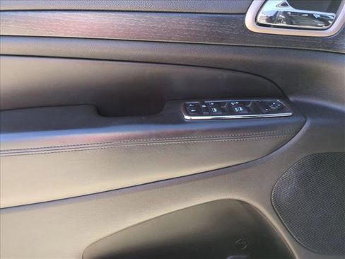 Used 2014 Jeep Grand Cherokee Laredo w/ Quick Order Package 23E RWD image 11