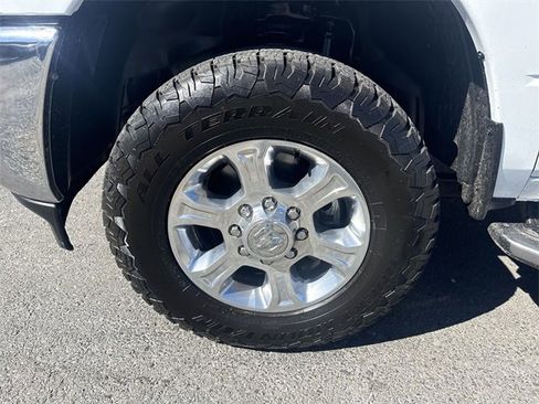 Used 2023 RAM 2500 Big Horn w/ Level 1 Equipment Group image 10