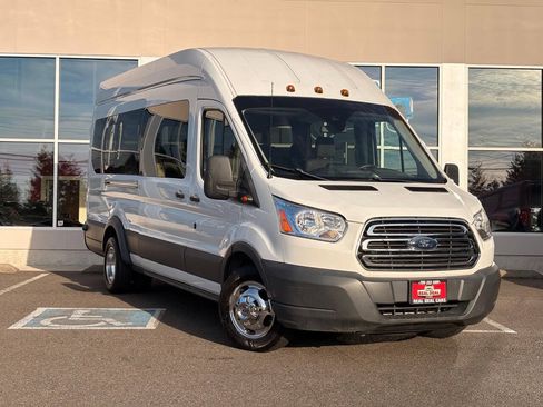 Used 2018 Ford Transit 350 XLT RWD image 2
