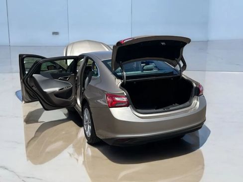 Used 2022 Chevrolet Malibu LT image 6