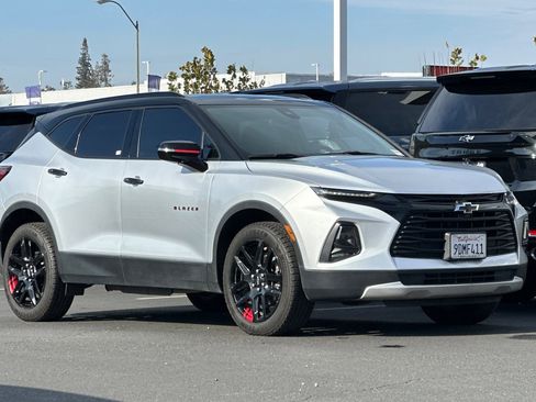 Used 2022 Chevrolet Blazer LT w/ Redline Edition image 2