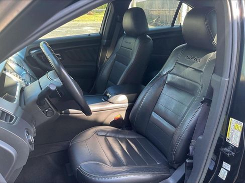 Used 2013 Ford Taurus SHO image 23