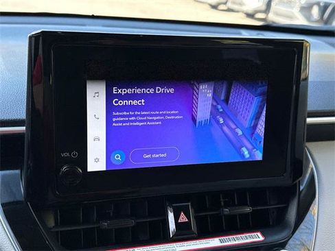 Certified 2024 Toyota Corolla Cross L image 22