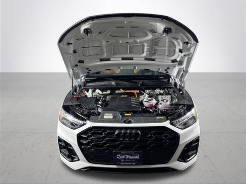 Used 2023 Audi Q5 e Prestige w/ Prestige Package image 23