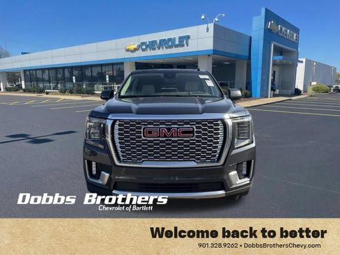 Used 2021 GMC Yukon Denali w/ Denali Ultimate Package AWD/4WD image 2
