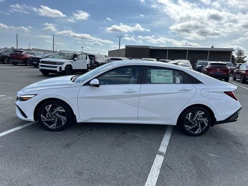 New 2026 Hyundai Elantra Limited image 14