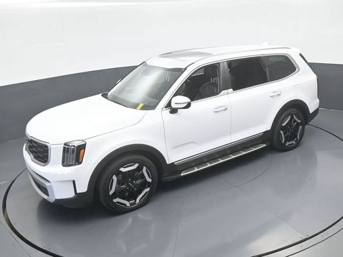 Used 2024 Kia Telluride S w/ S Sunroof Package FWD image 50