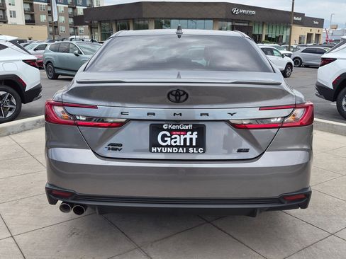 Used 2025 Toyota Camry SE w/ Convenience Package AWD/4WD image 5