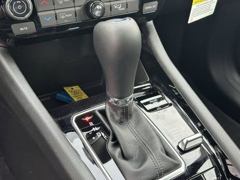 New 2026 Jeep Compass Latitude image 32