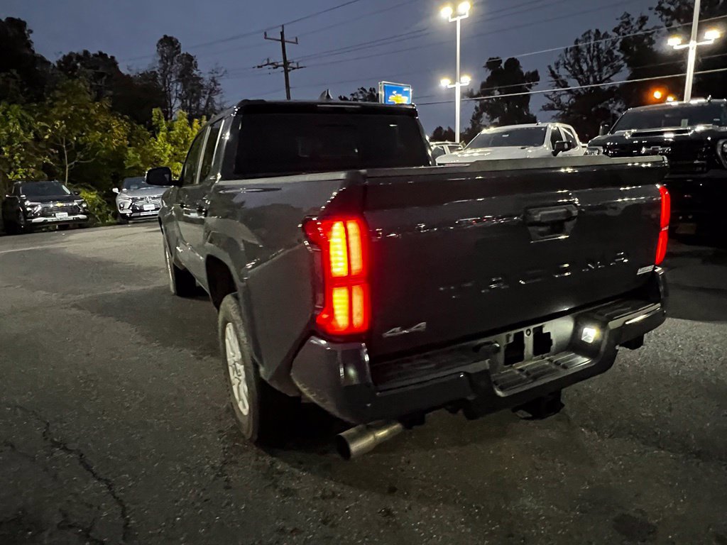 Used 2024 Toyota Tacoma SR5 AWD/4WD image 7