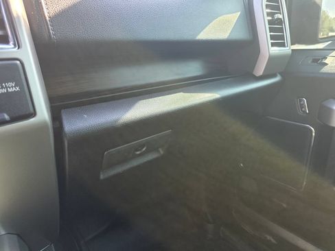 Used 2015 Ford F150 Lariat AWD/4WD image 16