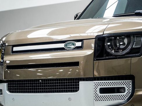 Used 2022 Land Rover Defender 110 XS Edition image 2