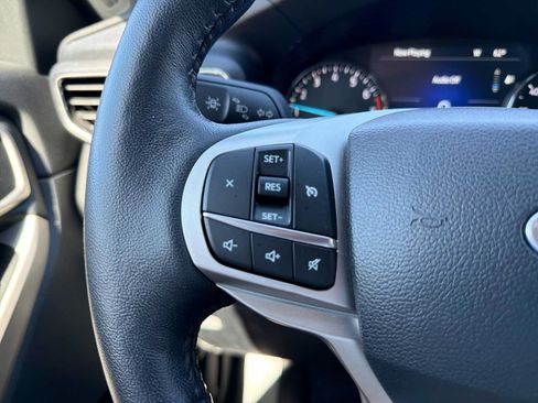 Certified 2023 Ford Explorer XLT w/ Equipment Group 202A AWD/4WD image 22
