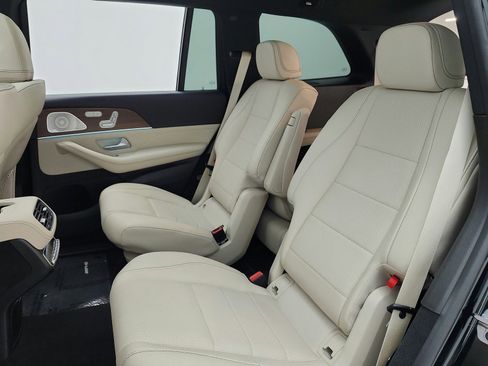 Certified 2023 Mercedes-Benz GLS 450 4MATIC image 15