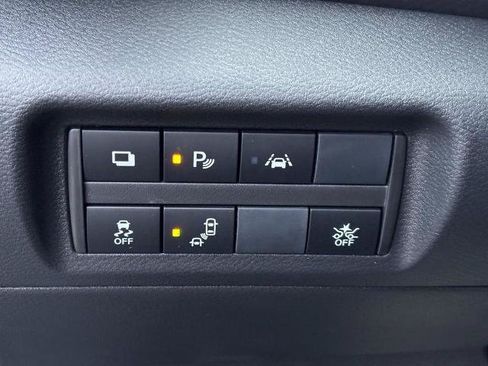 Certified 2025 Nissan Kicks Play S FWD image 10